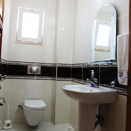 Guezey 3+1 Doga Ve Deniz Manzarali Apartment