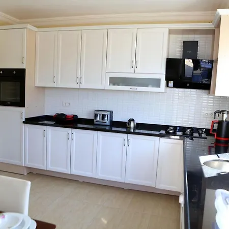 Apartment Guezey 3+1 Doga Ve Deniz Manzarali *