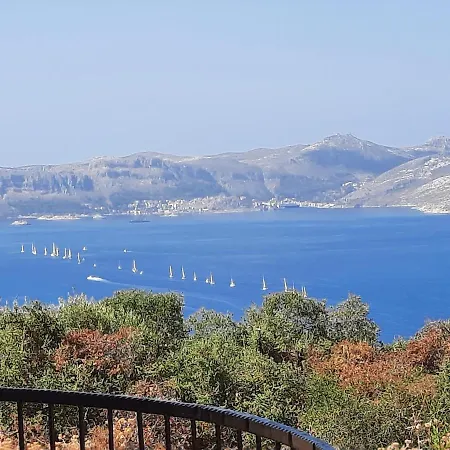 Guezey 3+1 Doga Ve Deniz Manzarali アパート *